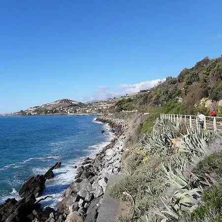 La Casa Di Minnie Con Box Privato E Wifi * San Remo