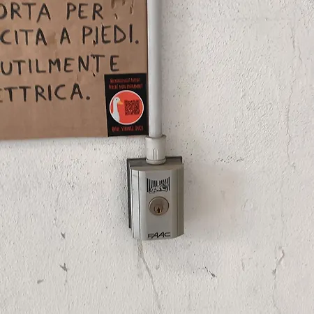 La Casa Di Minnie Con Box Privato E Wifi Lägenhet